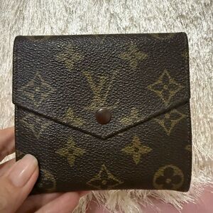 Vintage Louis Vuitton Monogram Snap-front Wallet. Authentic